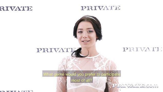 Красивый анальный секс нежной брюнетки в белых чулках